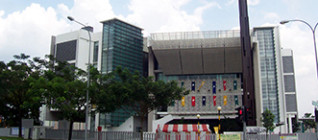 Tampak Depan Keseluruhan